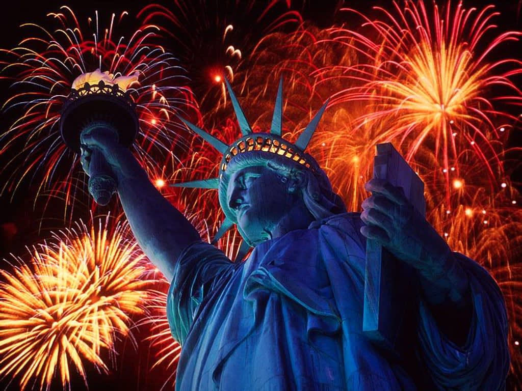 Freiheitsstatue Feuerwerk New York
