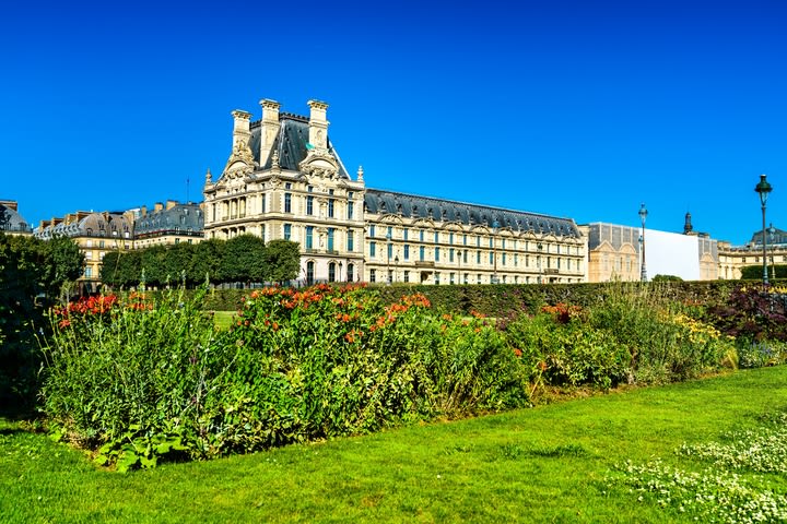 Louvre seen from the Jardin des Tuileries