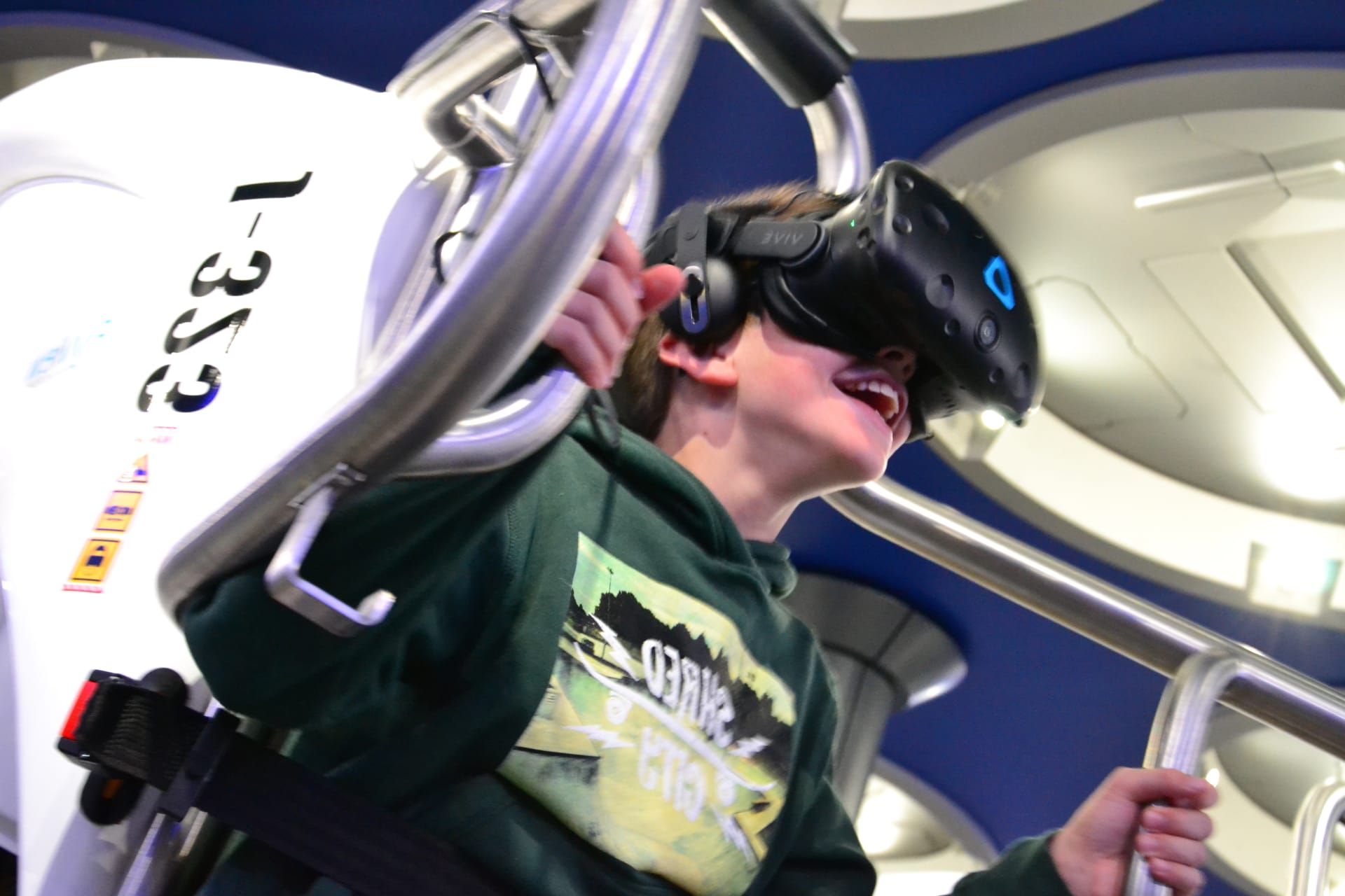 Experiencia simulación de vuelo, París. Cosas que hacer con adolescentes en París.