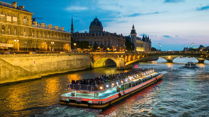 Bootstour durch Paris