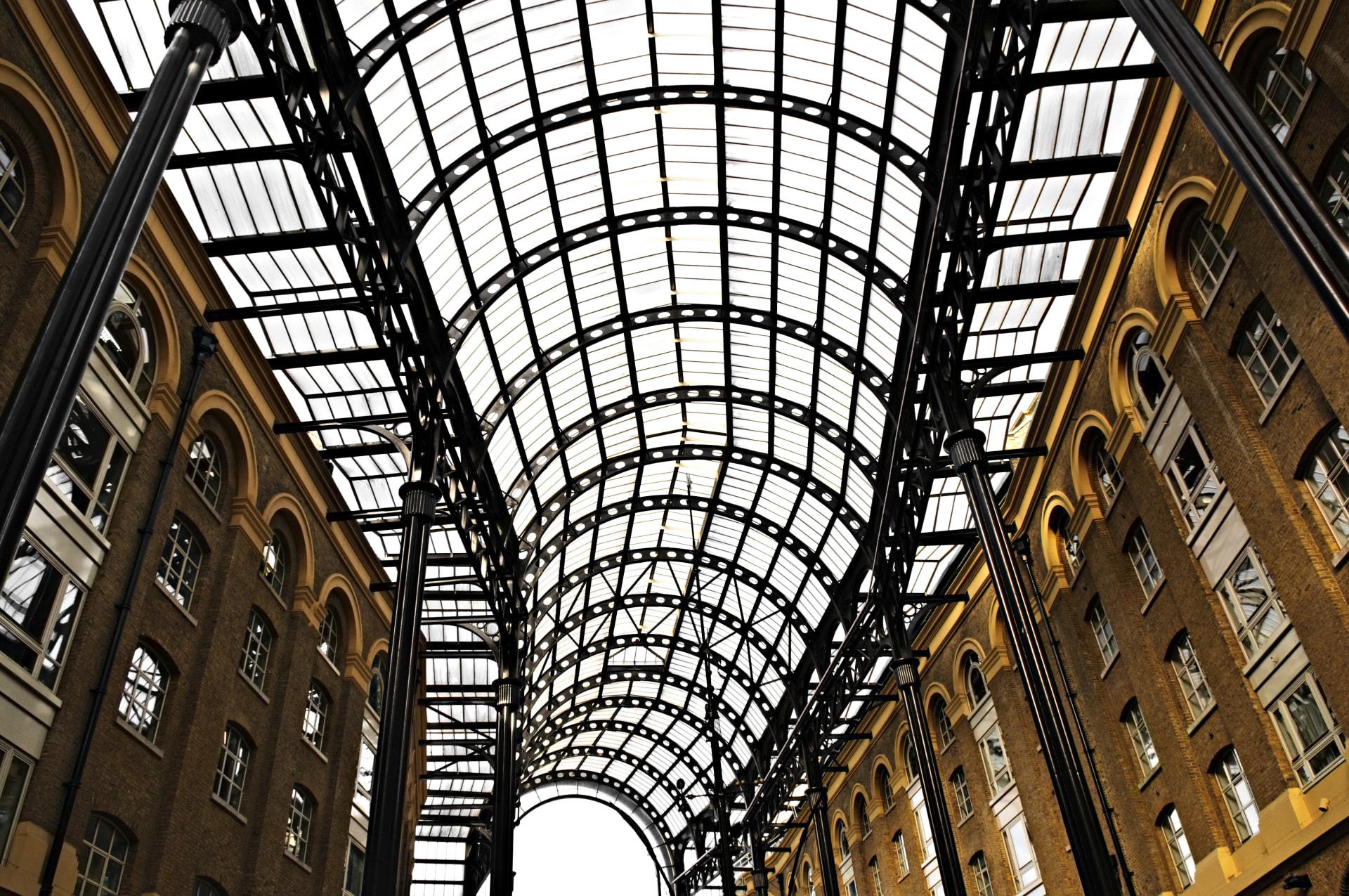 海斯商场 (Hay’s Galleria)