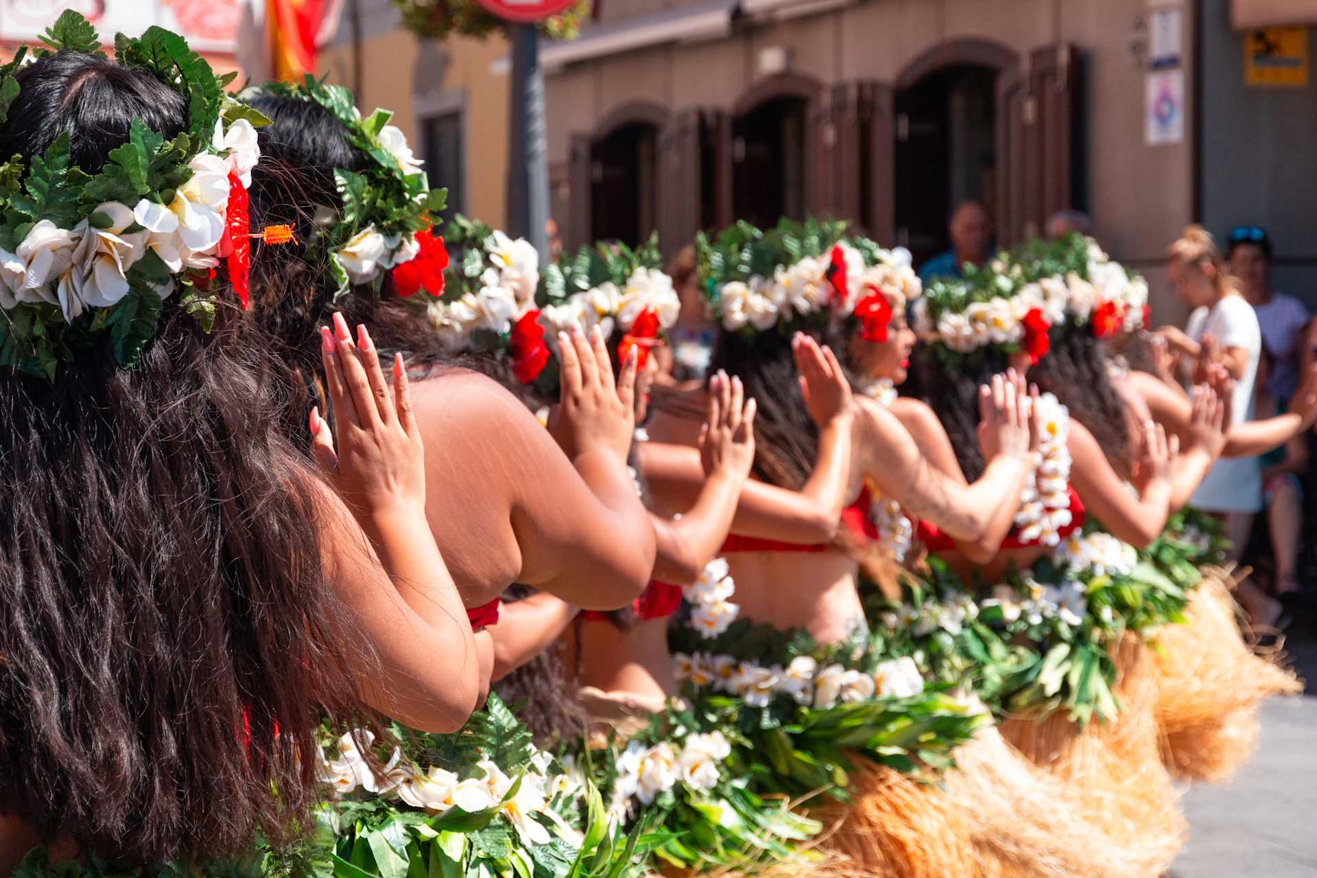 women hula dancing