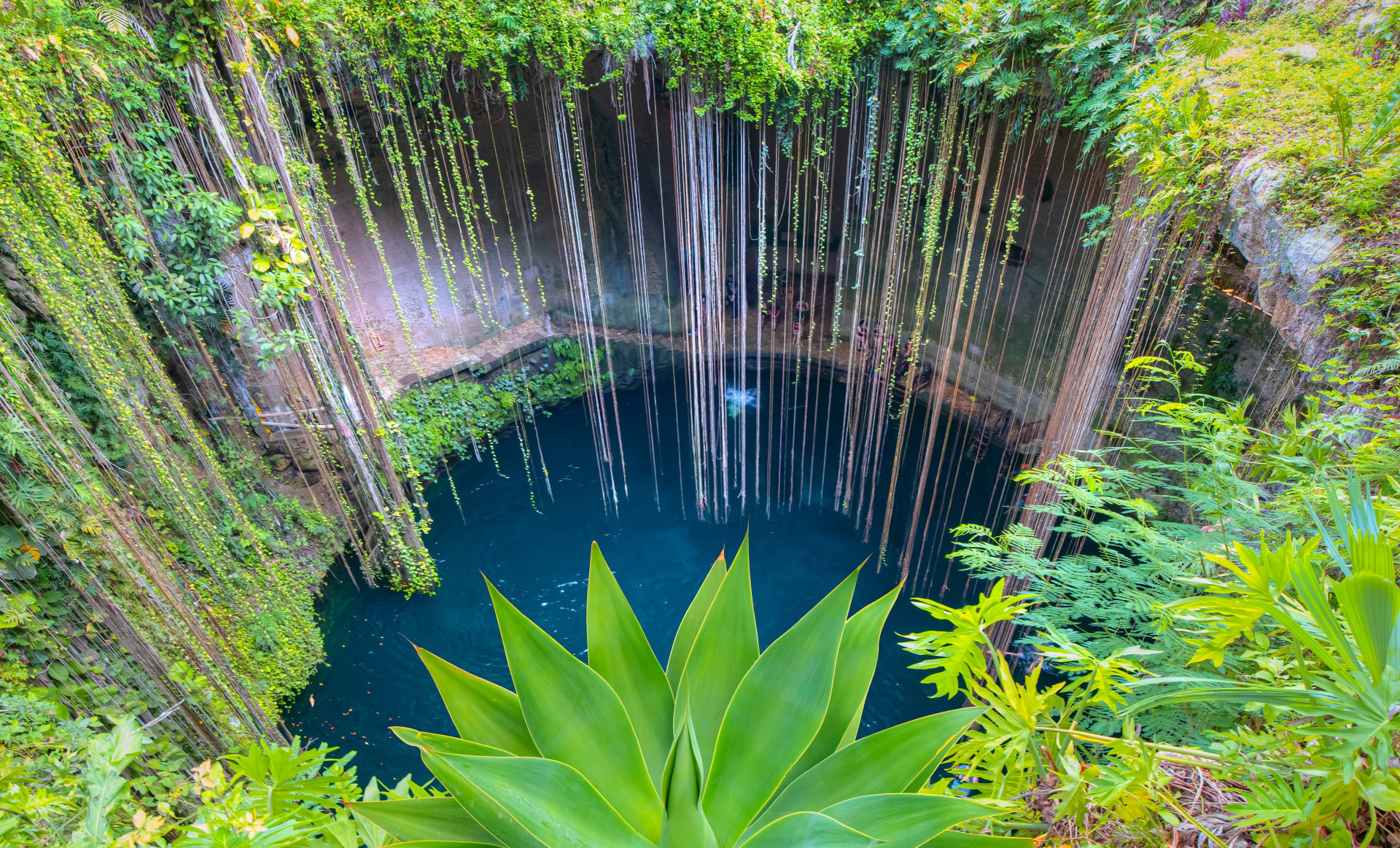 ikkil-cenote-lovely-yucatan-peninsulla
