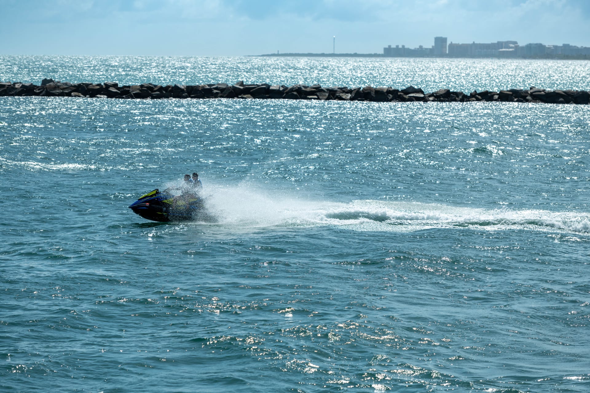 jet-skiing-miami-beach-florida