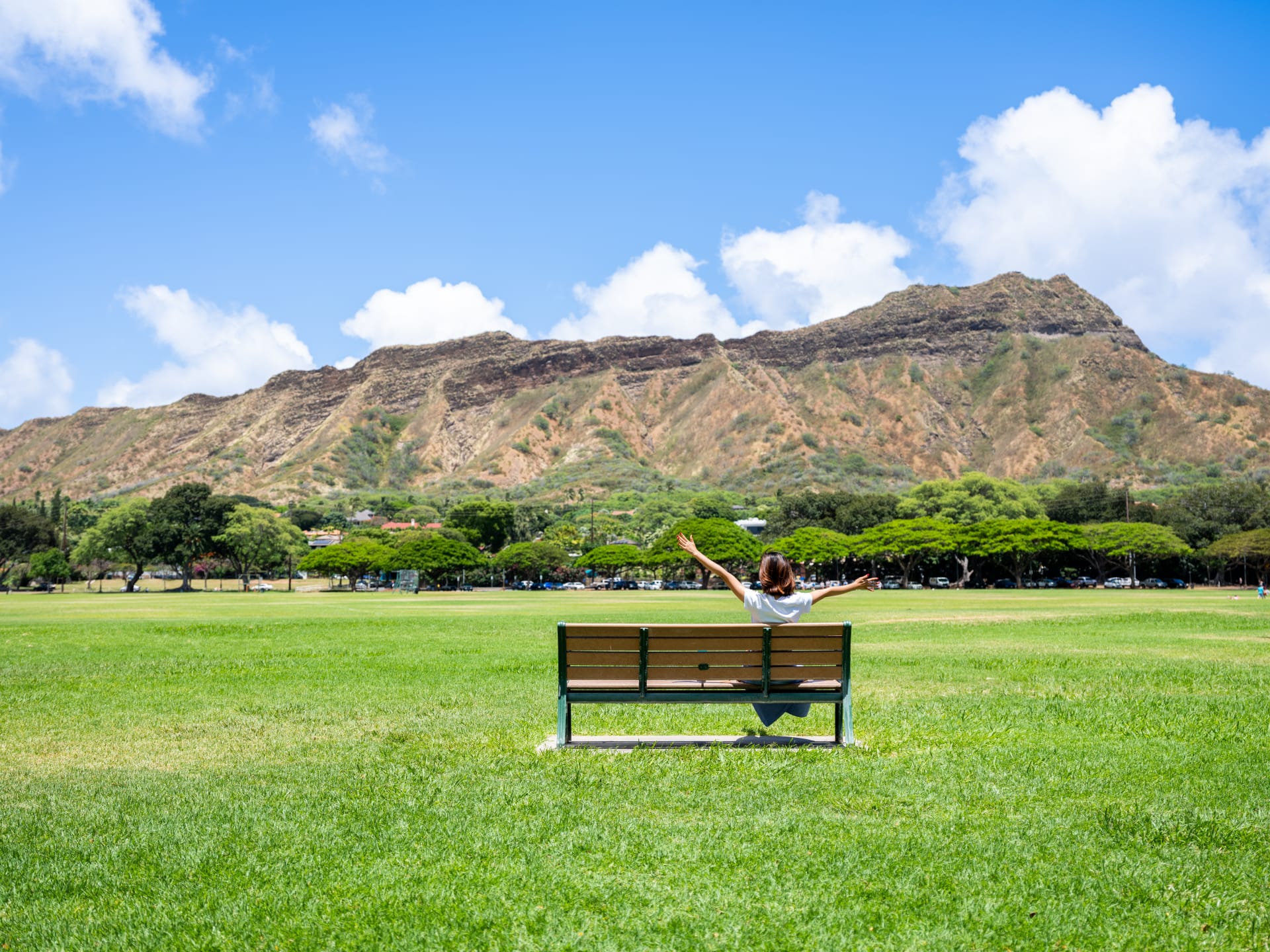 Kapiolani Park bench overlooking Diamond Head
