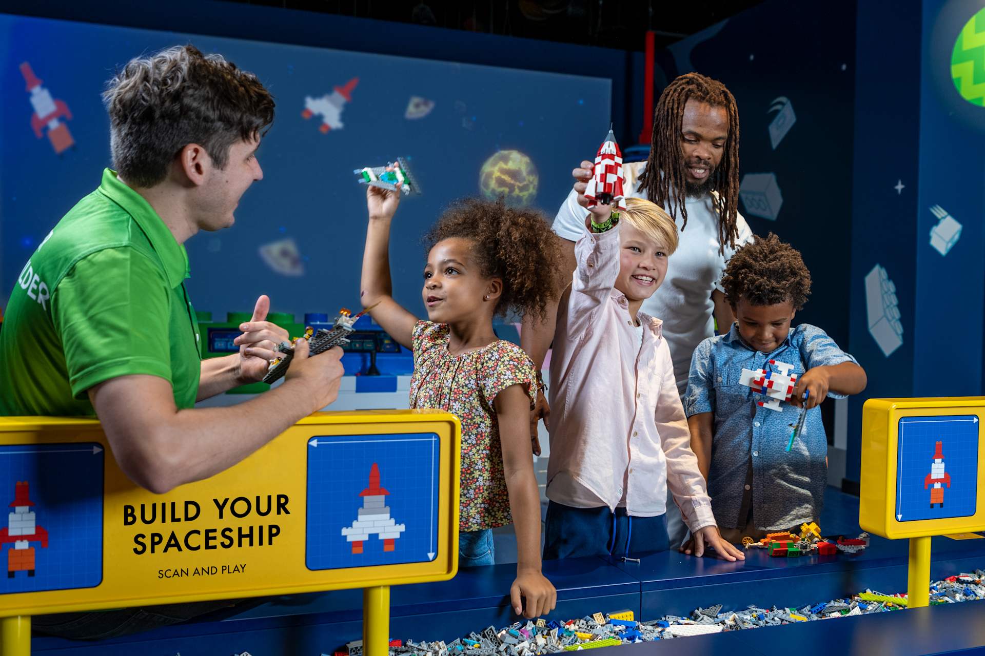 Kids Building at LEGO Discovery Center