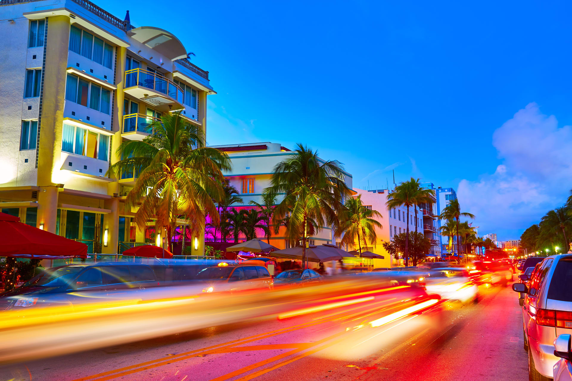 miami-beach-south-sunset-ocean-drive