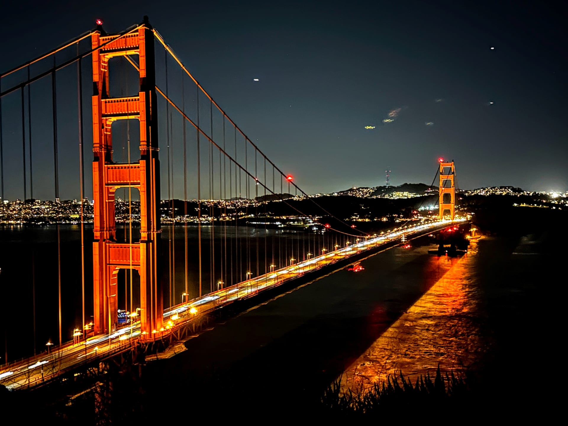 night-time-view-golden-gate-bridge