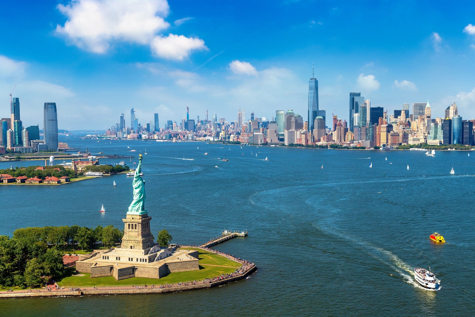panoramic-aerial-view-statue-liberty-jersey