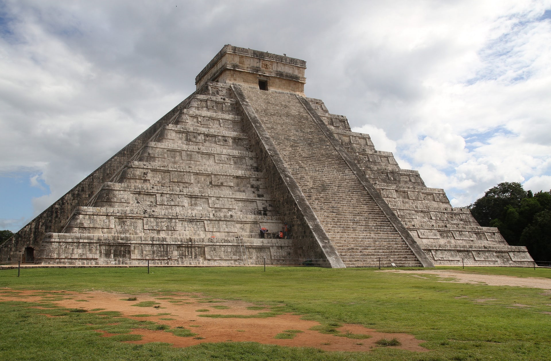 pyramid-mexico-c-ad-maya-lowlands