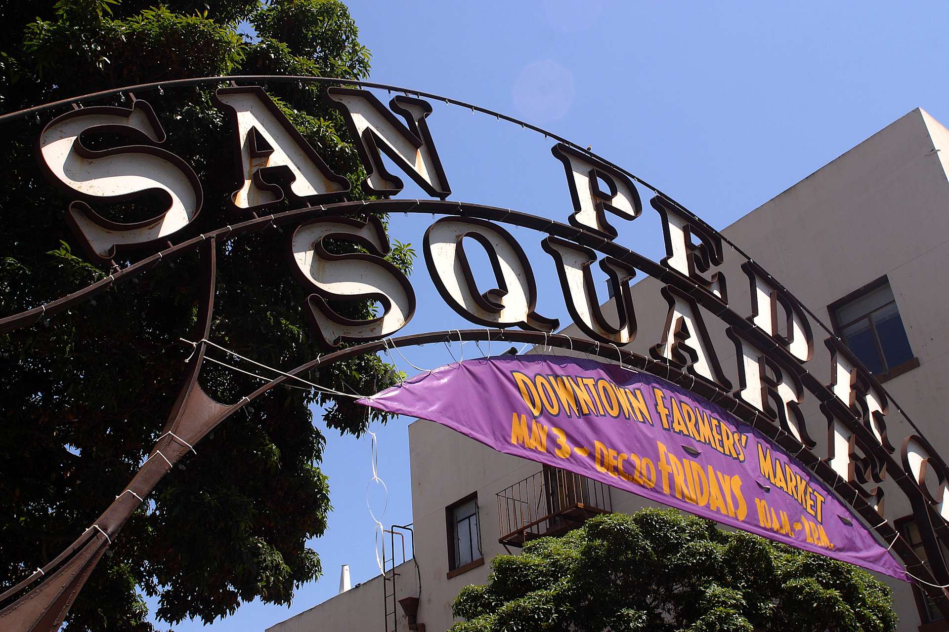 San Pedro Market Sign