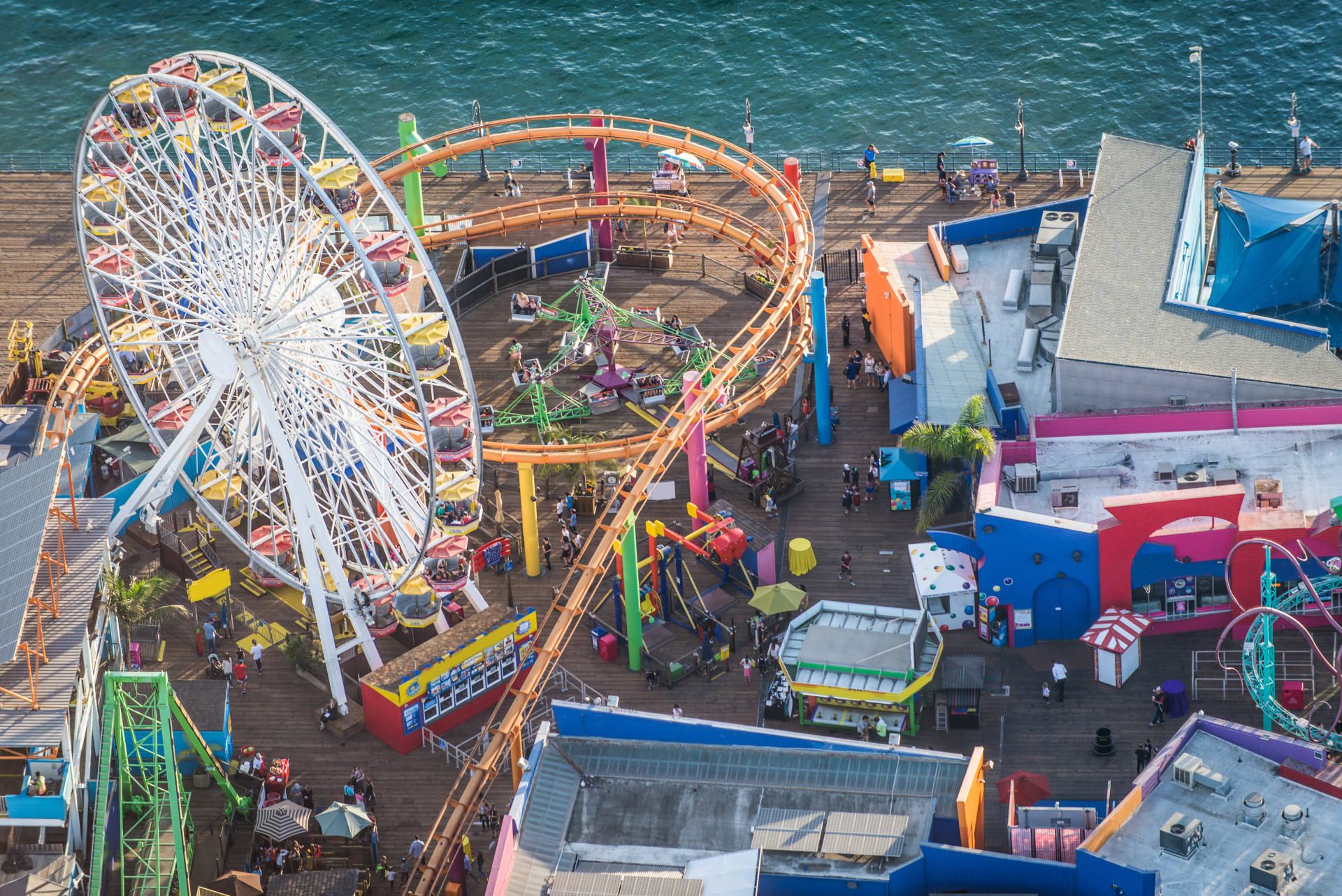 santa-monica-pier-drone-view