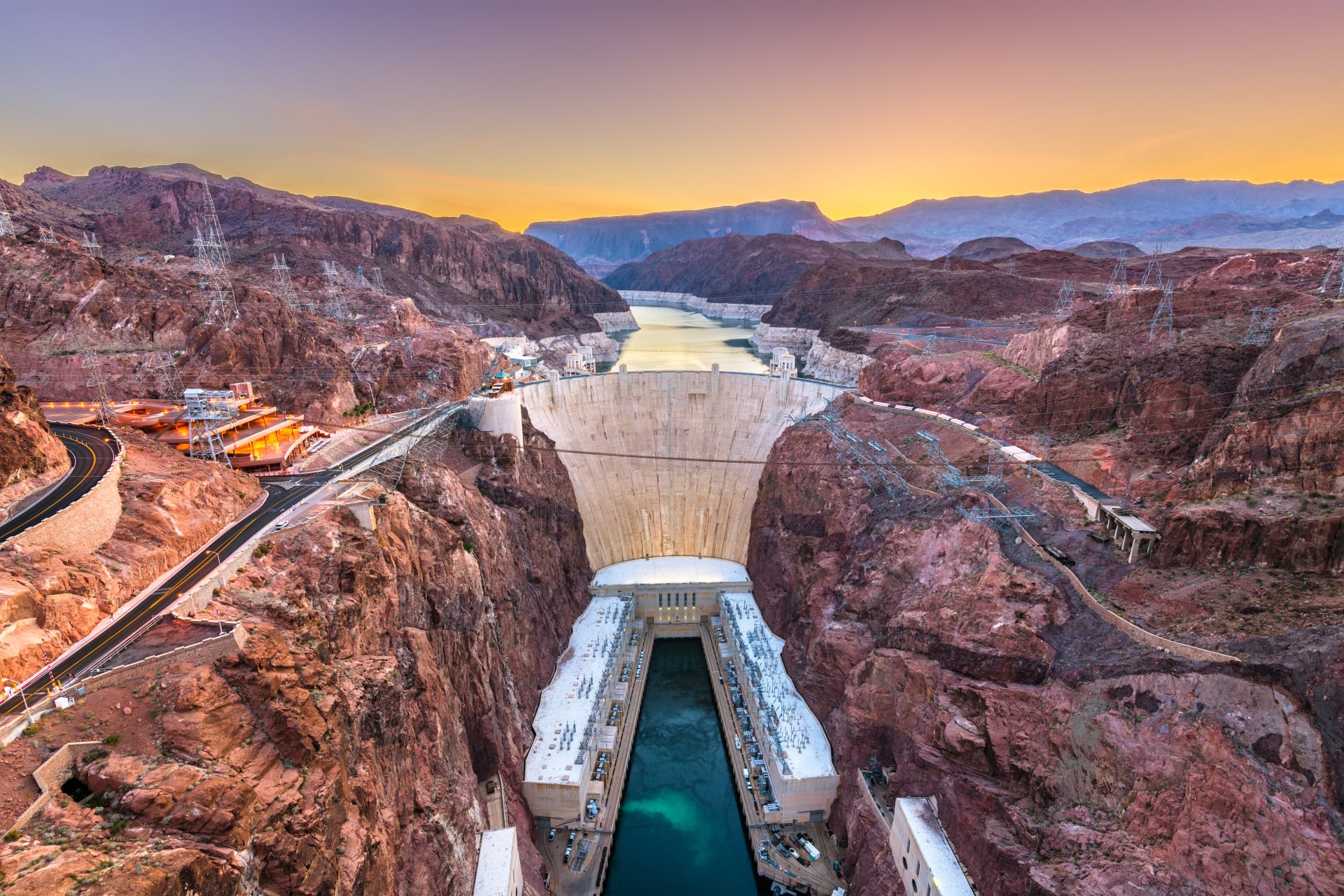 looking-atop-hoover-dam