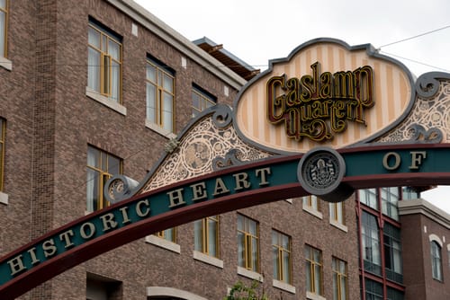 煤气灯街区 (Gaslamp Quarter)