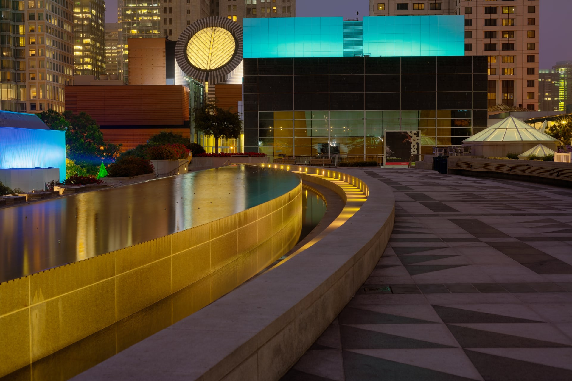 skyscrapers-san-francisco-night-SFMOMA