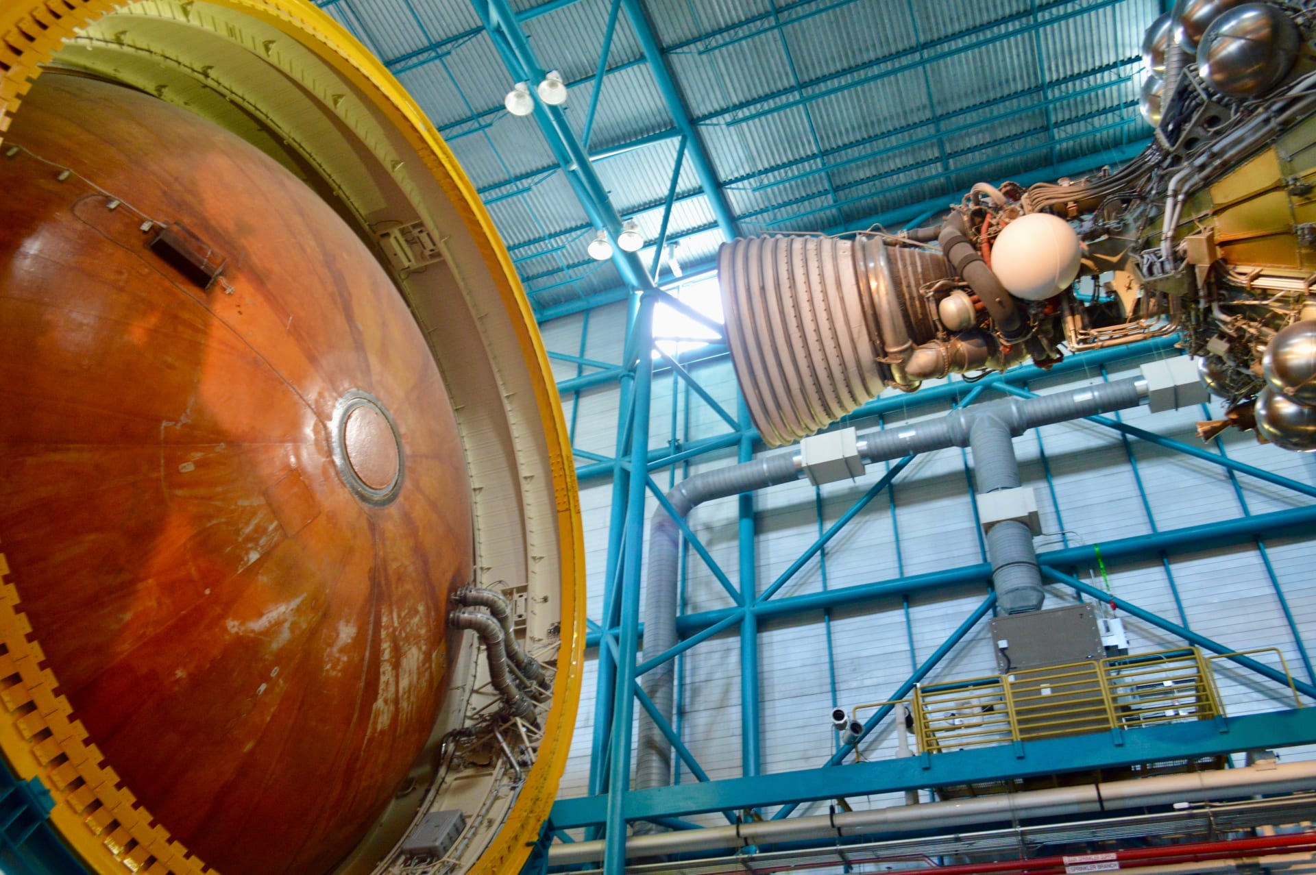 space-ships-kennedy-center-cape-canaveral