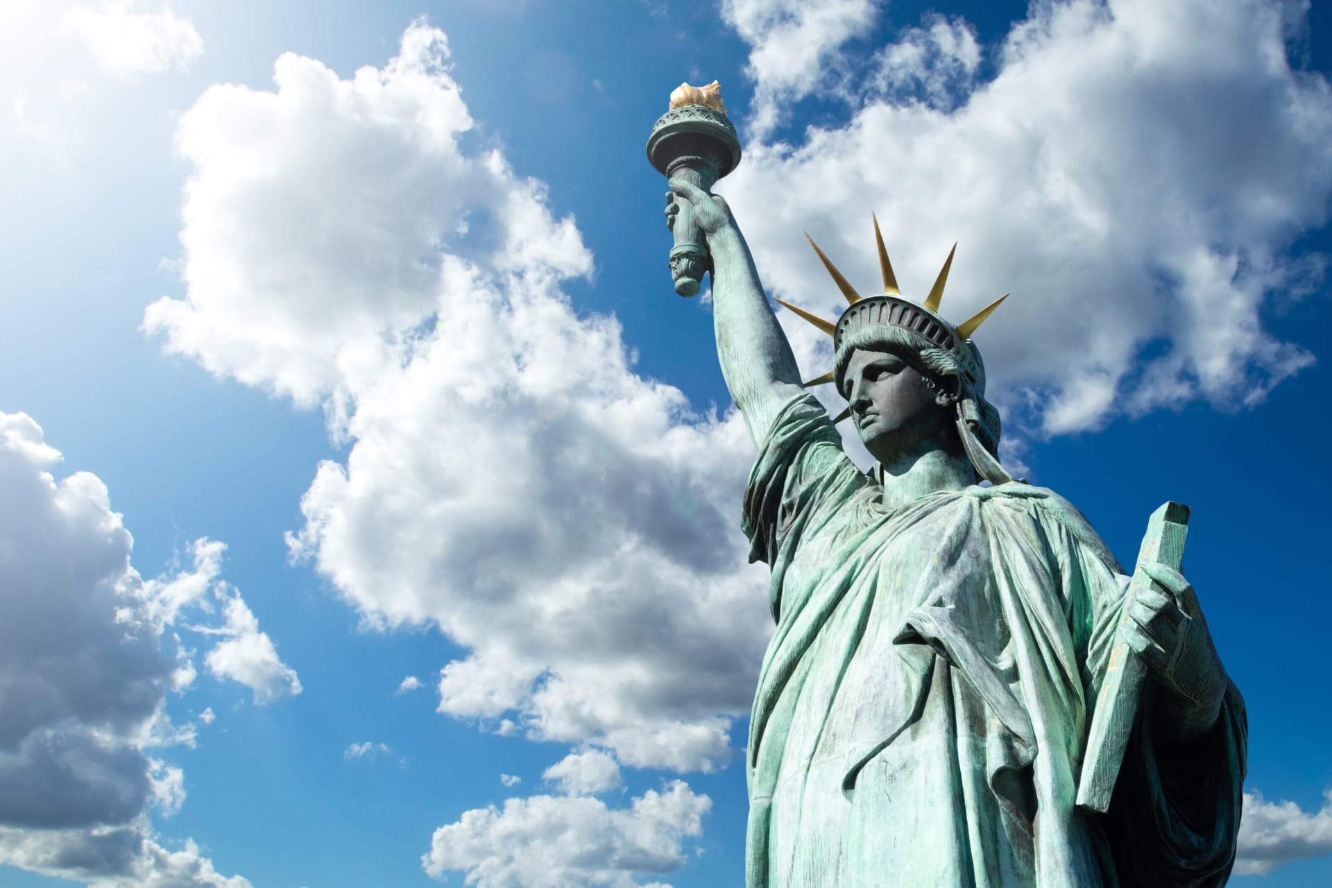 statue-liberty-monument-usa-new-york