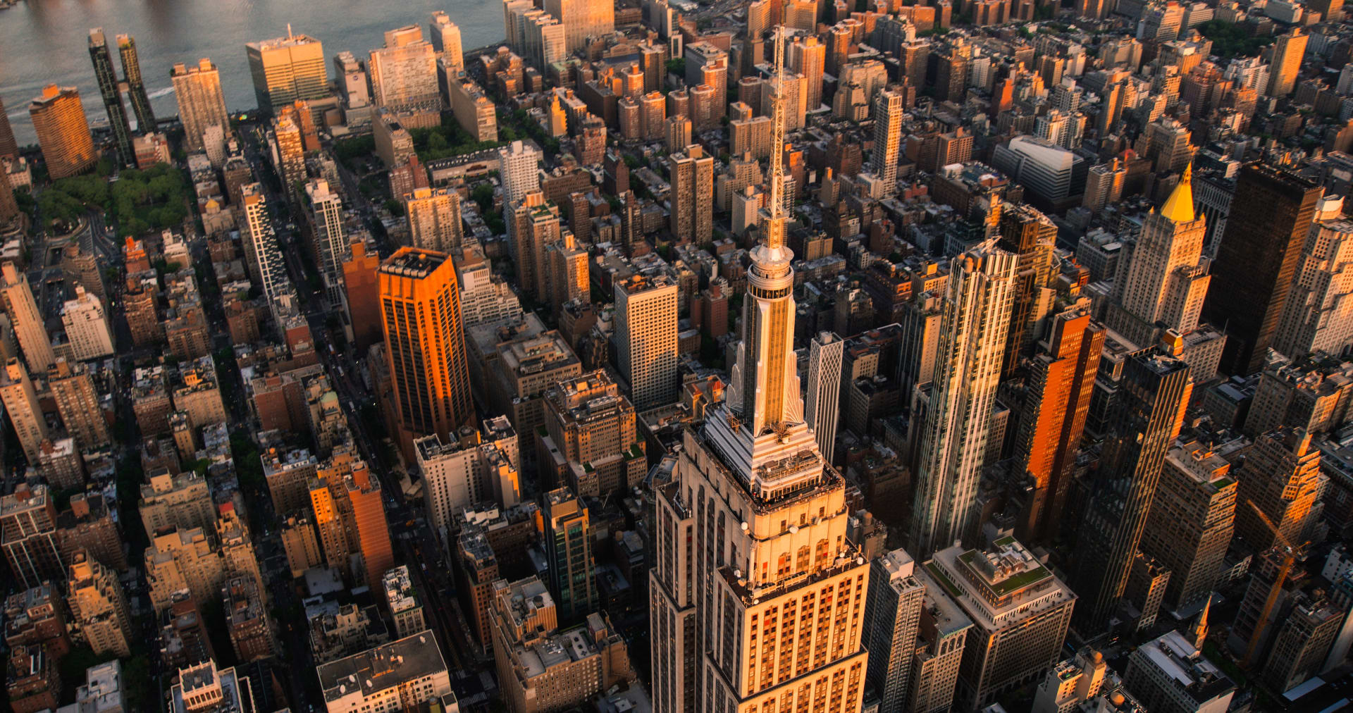 sunset-aerial-view-empire-state-building