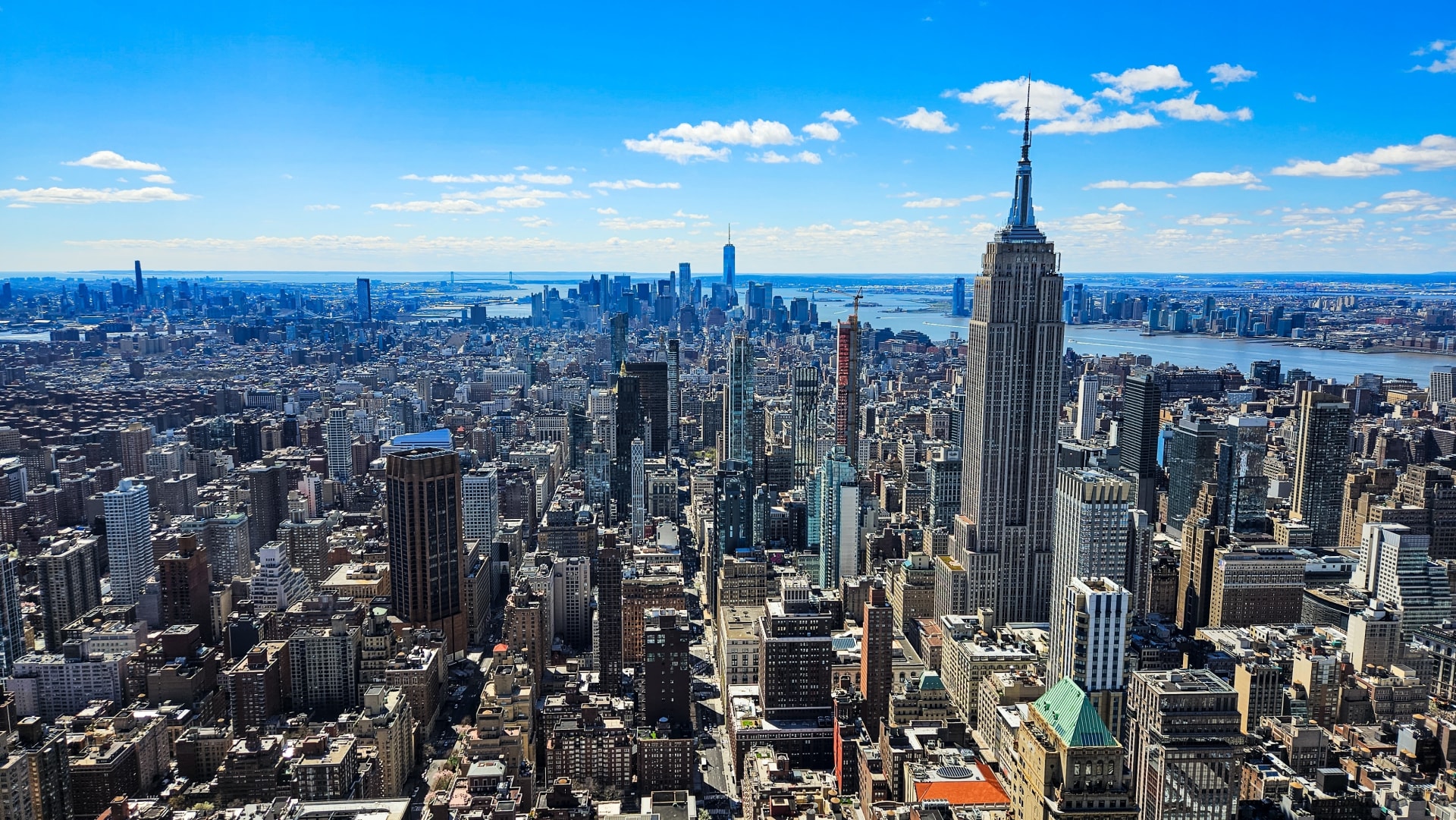 view-summit-observatory-over-manhattan-empire-state-building