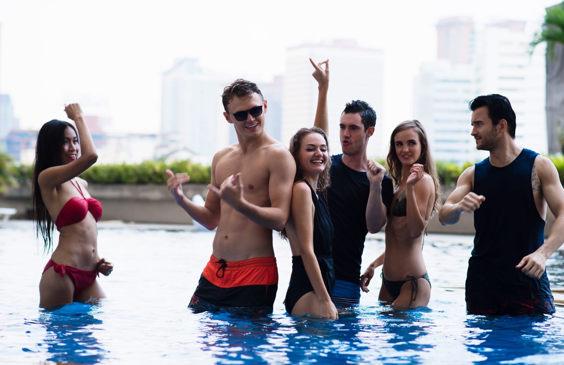 young-lovers-having-fun-combined-group