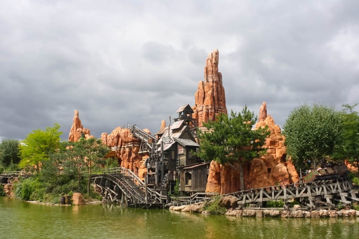 Big Thunder Mountain, Disneyland París. Actividades para adolescentes en París.