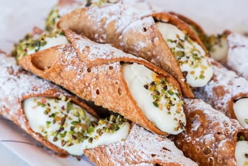 Pistachio cannoli