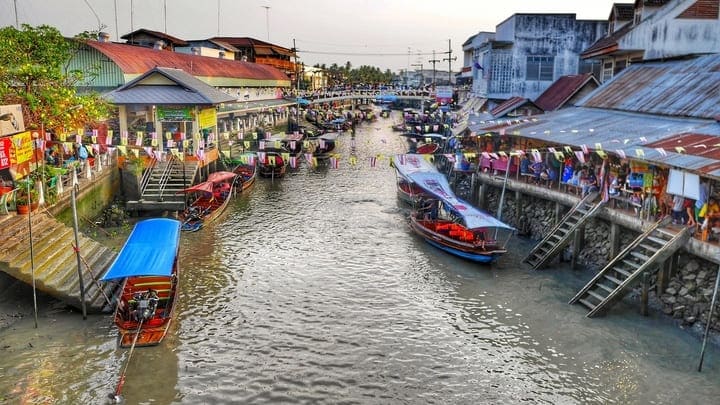 Amphawa Floating Market in Thailand