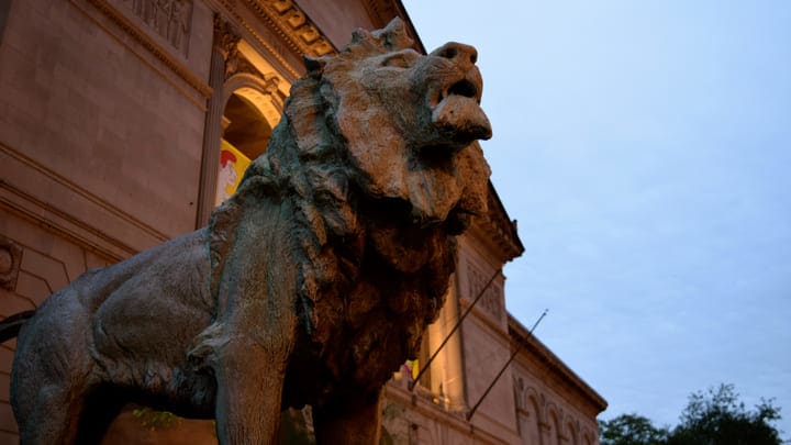 Stone lion outside the Art Institute of Chicago