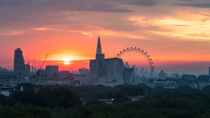 The Shard and the London Eye at sunrise.