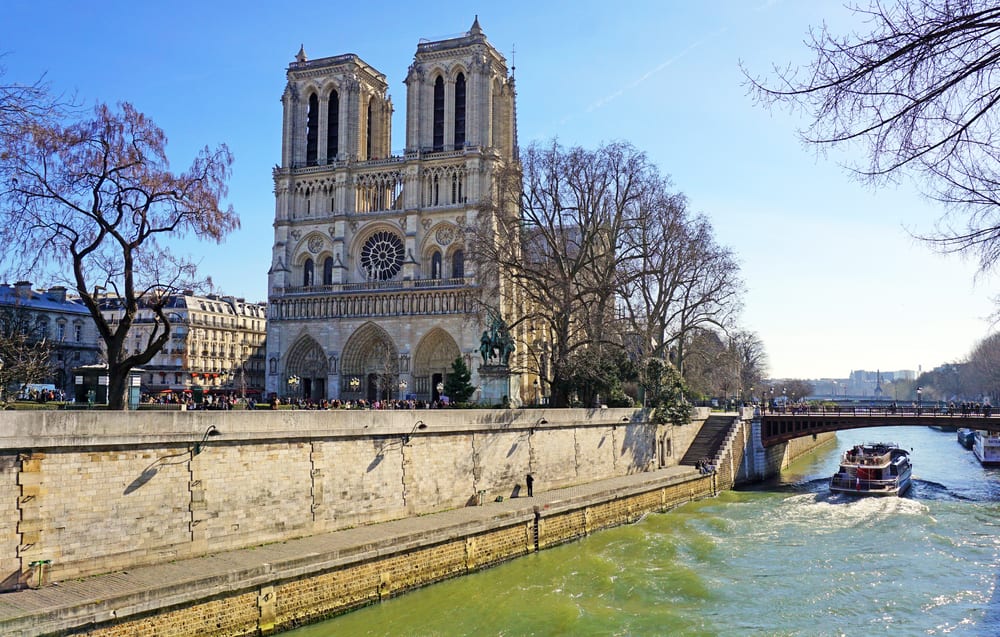 Catedral de Notre Dame de París. Itinerario de fin de semana en París.