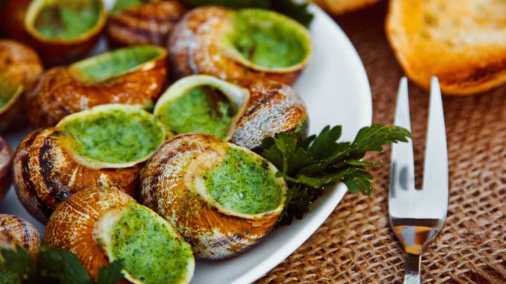 Plato de caracoles, París. Experiencias originales en París.