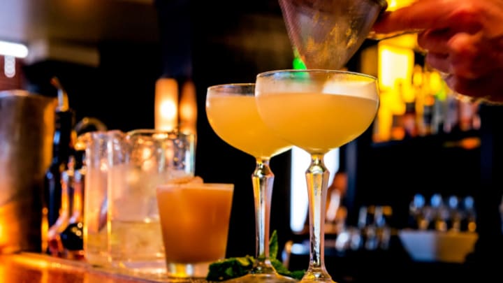 Image of Glass, Pub, Alcohol, Beverage, Cocktail, Cup, 