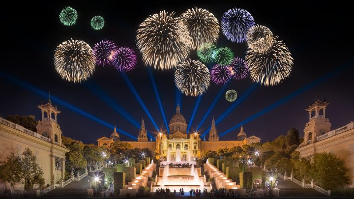 Create a Dazzling Fireworks Scene this New Years Eve - OOLY