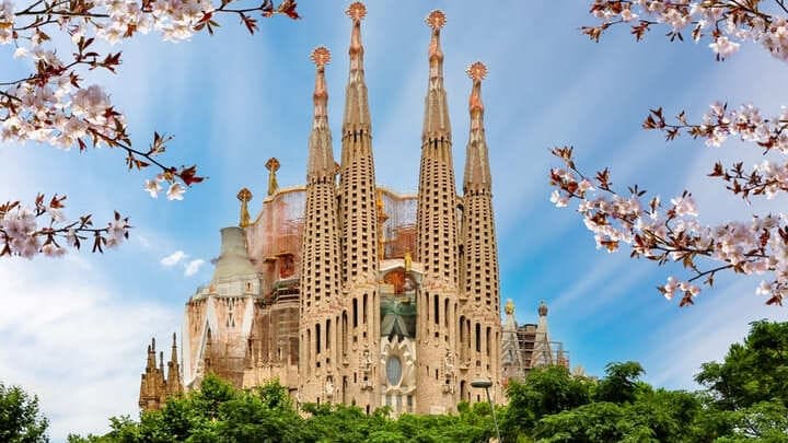 Image of Church, Landmark, La Sagrada Familia, 