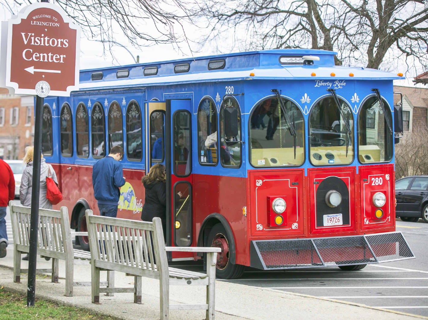 Image of Handbag, Car, Vehicle, Bench, Person, Shoe, Bus, 