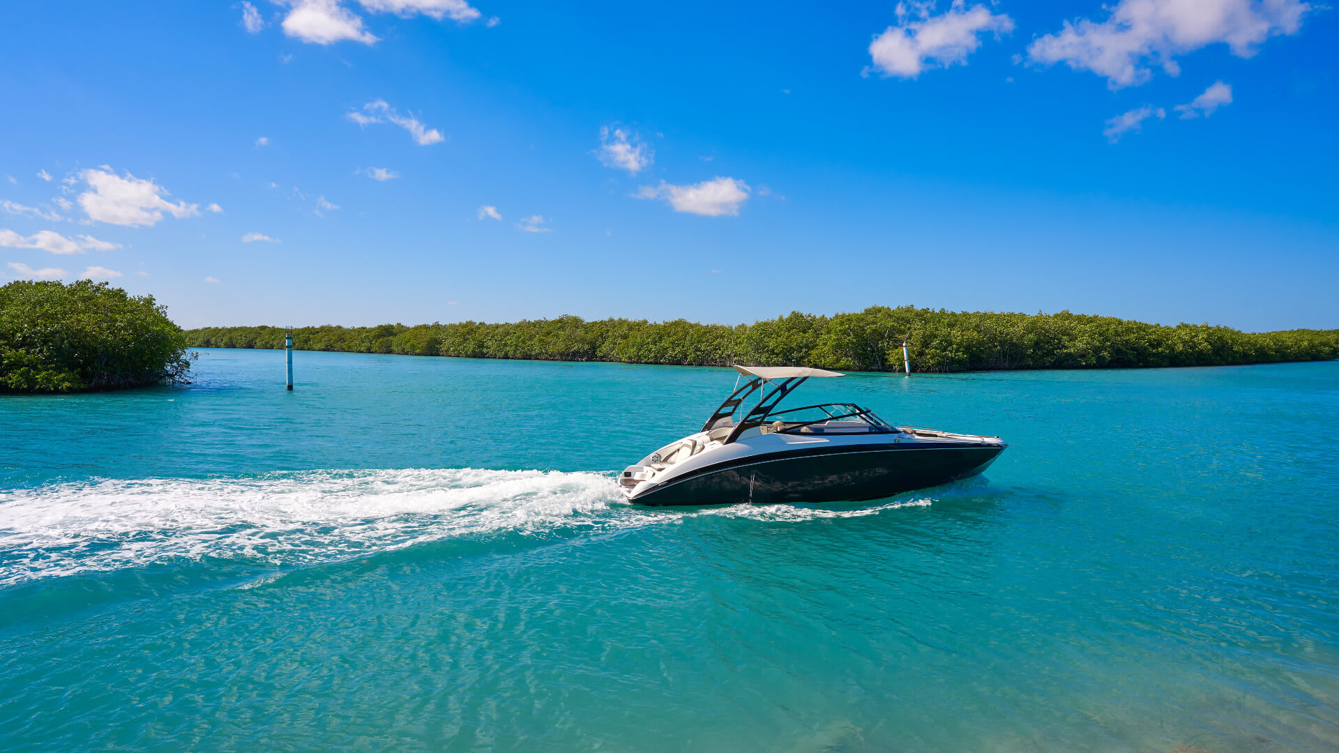 Image of Vehicle, Yacht, Boat, Water, Boating, Water Sports, Land, Nature, Outdoors, 