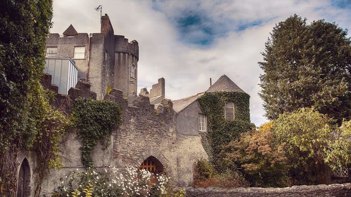 Image of Arch, Gothic Arch, Monastery, Castle, Fortress, House, Housing, Manor, 