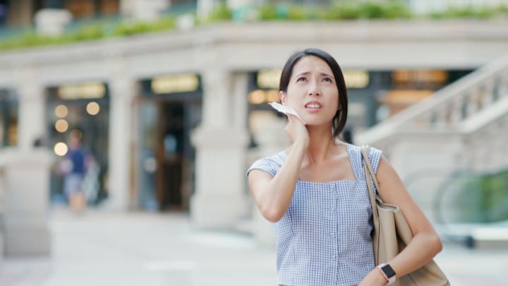 Image of Head, Person, Female, Girl, Teen, Face, Accessories, Bag, Handbag, Happy, Smile, 