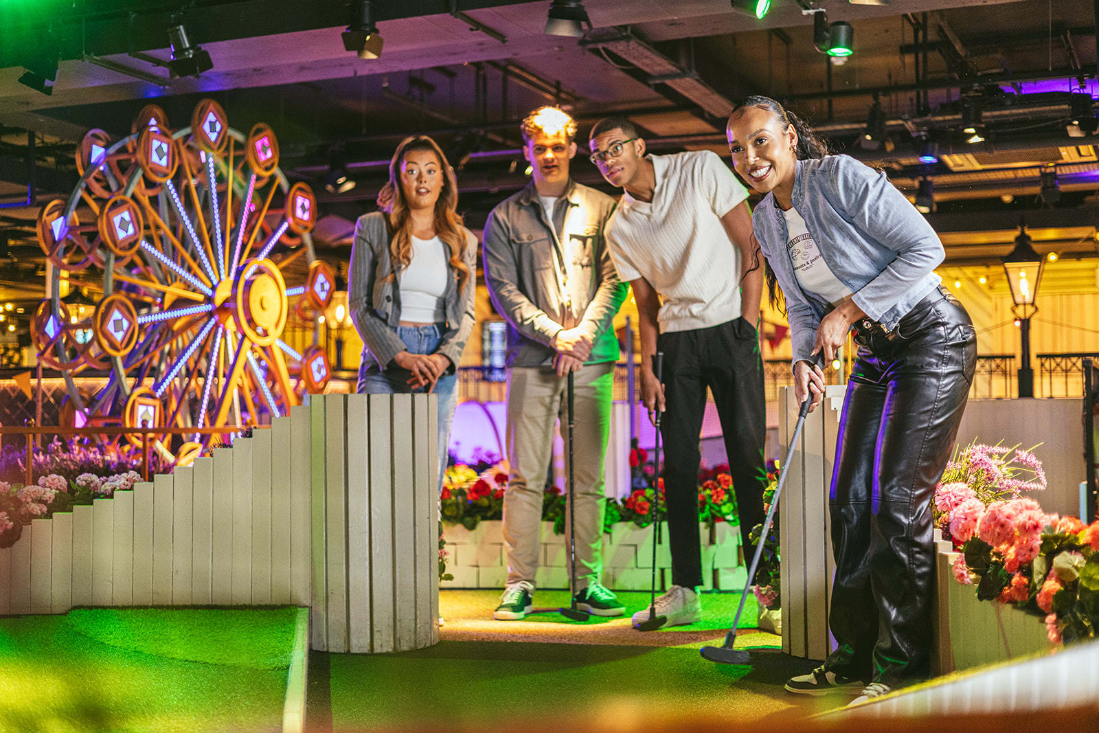Crazy Golf - Swingers West End | Go City®