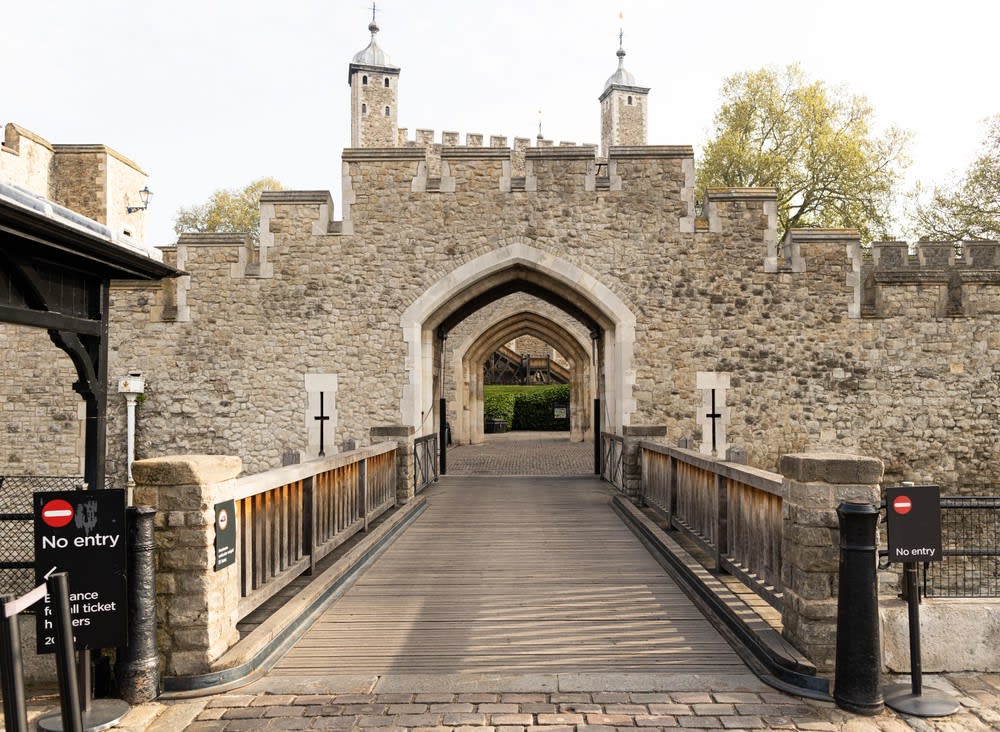 Image of Arch, Building, Gothic Arch, Castle, Fortress, 