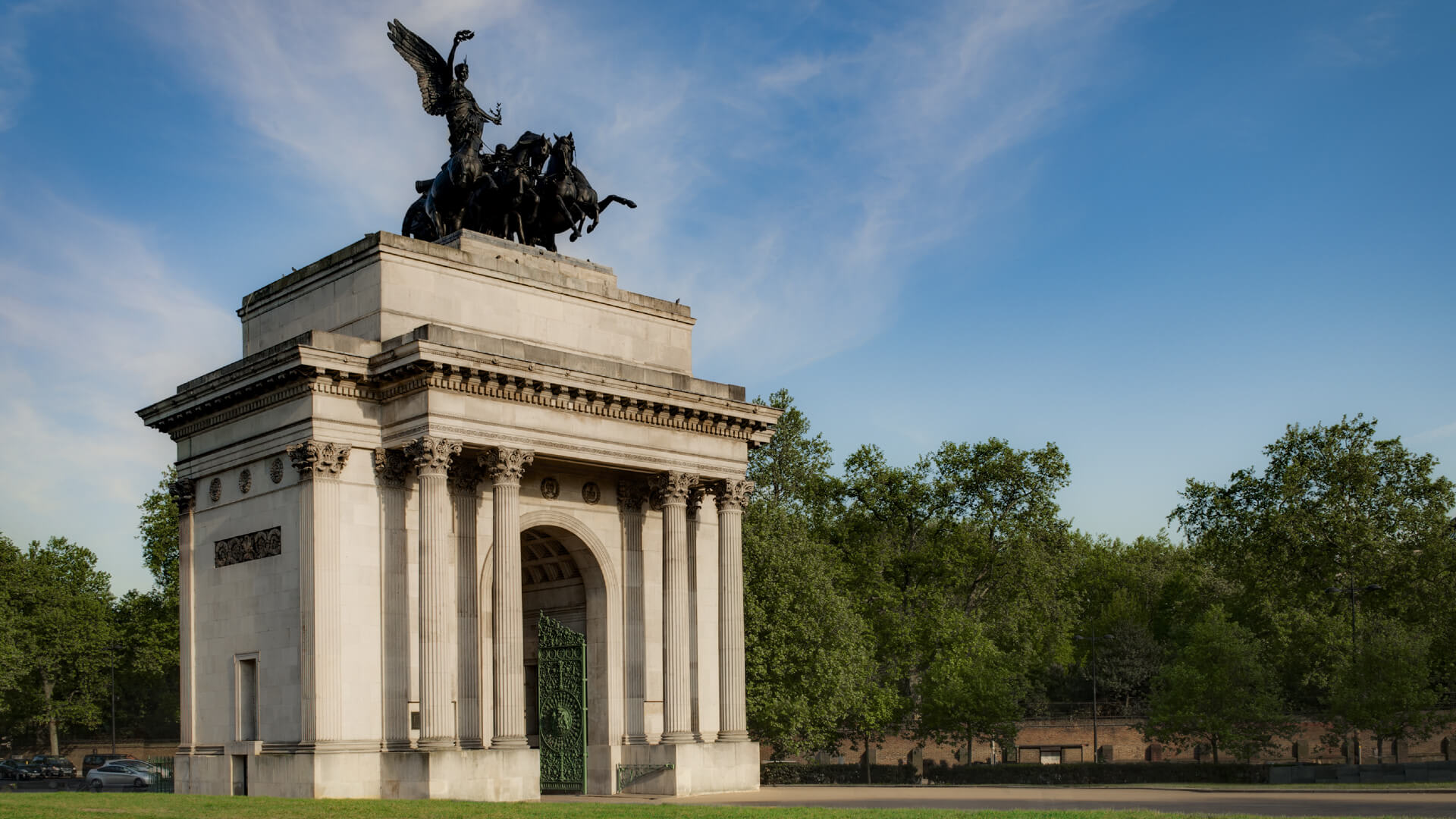 Image of Arch, Monument, Car, 