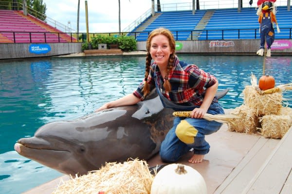 Image of Face, Head, Person, Photography, Portrait, Female, Girl, Teen, Animal, Dolphin, Mammal, Sea Life, Water, 