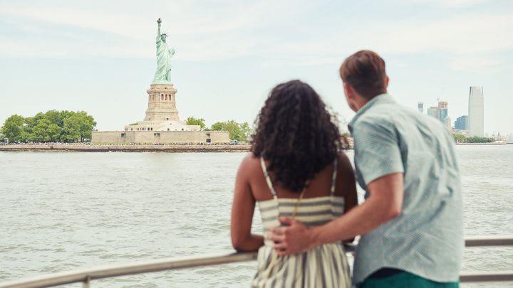 Image of Art, Adult, Female, Person, Woman, Male, Man, Sculpture, Statue, Landmark, Statue of Liberty, 