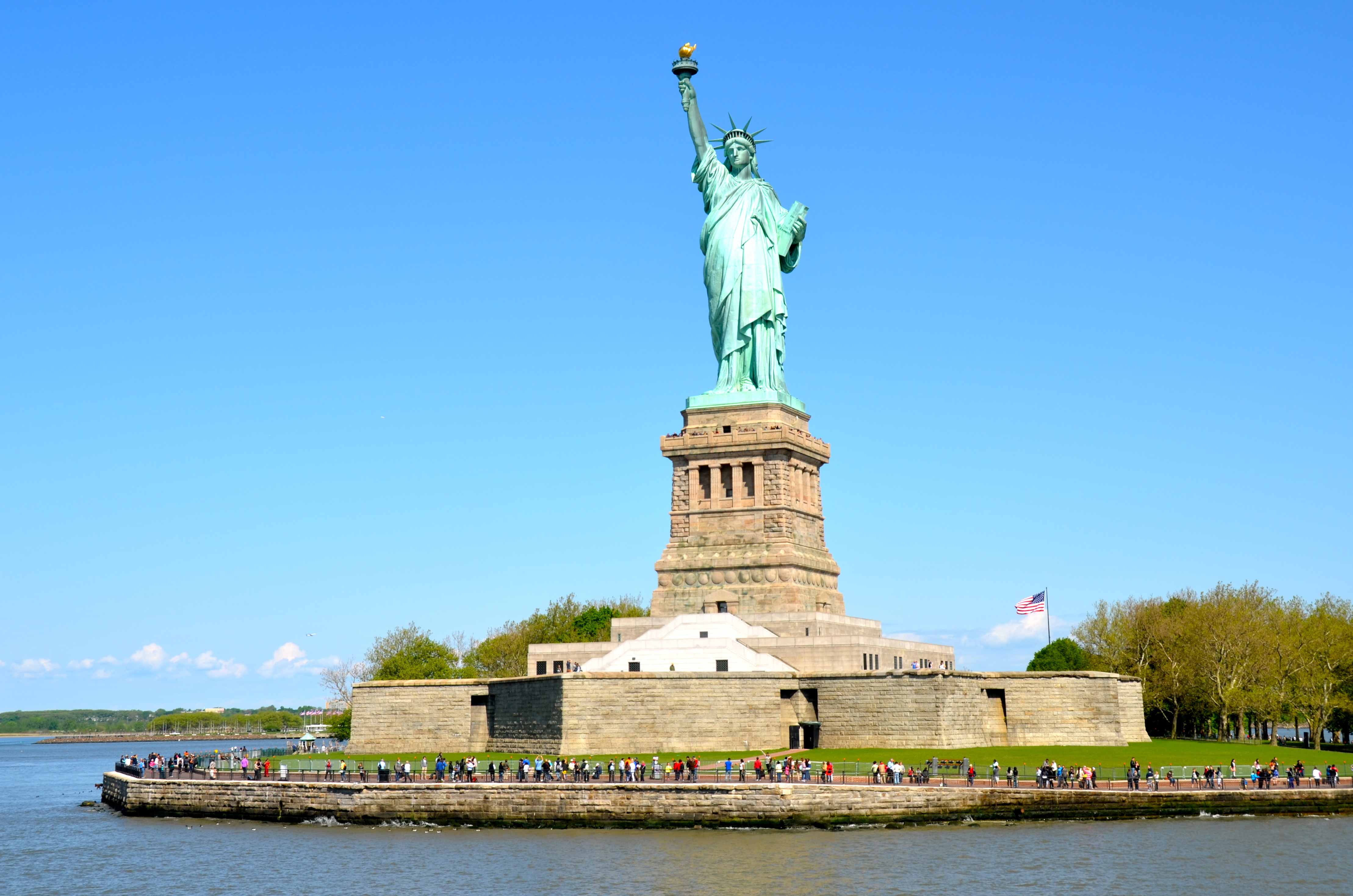 Image of Art, Person, Flag, Sculpture, Statue, Landmark, Statue of Liberty, 