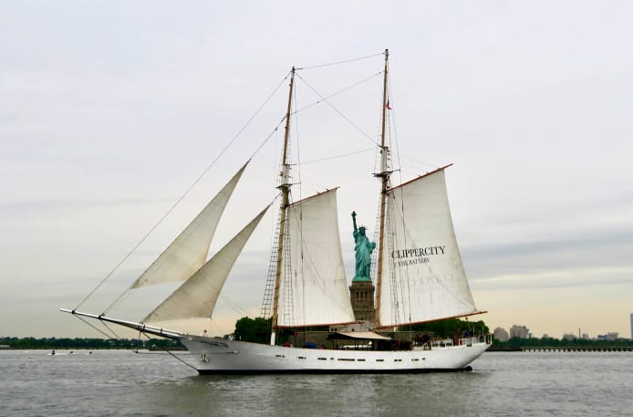 POINTLESS JOURNEY トイリング クラウン ライトブルー POINTLESS JOURNEY トイリング クラウン ライトブルー