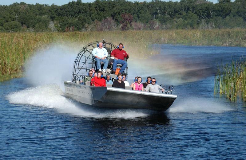 Image of Boat, Vehicle, Person, Boating, Water, Water Sports, 