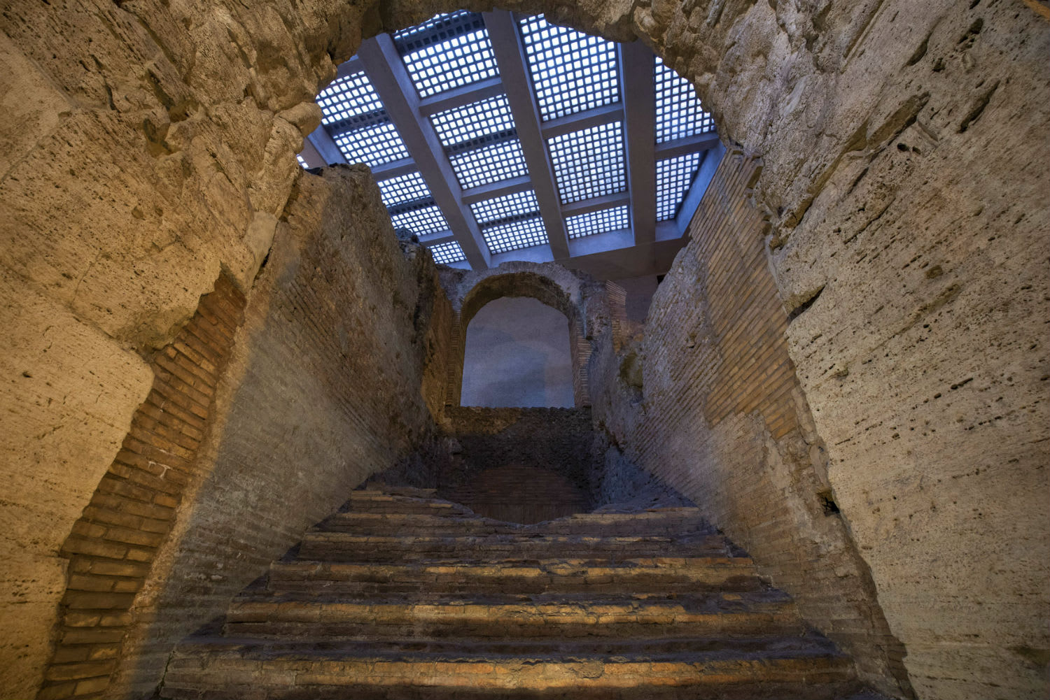 Image of Crypt, Dungeon, House, Housing, Staircase, 