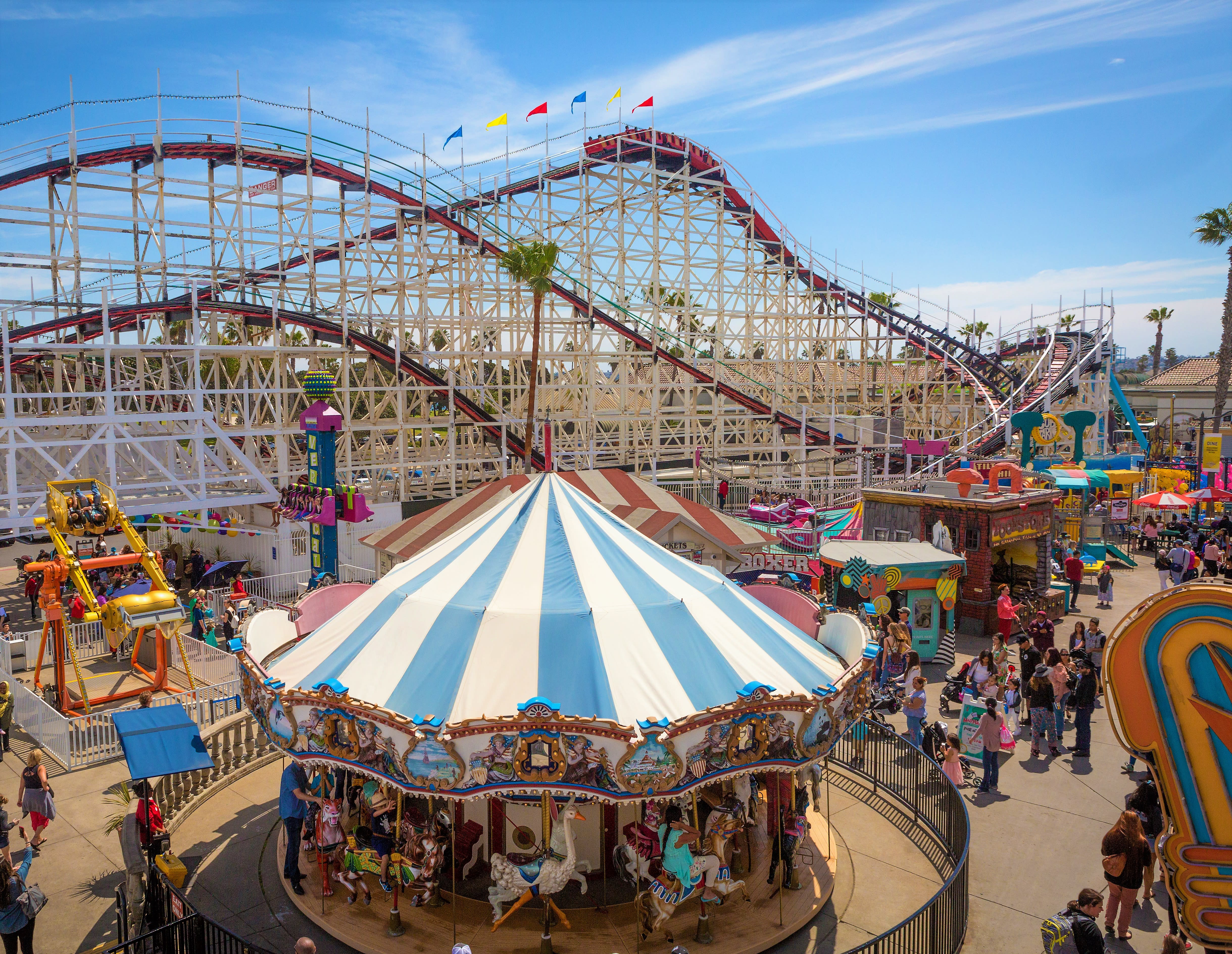 Image of Amusement Park, Fun, Theme Park, Person, Handbag, 