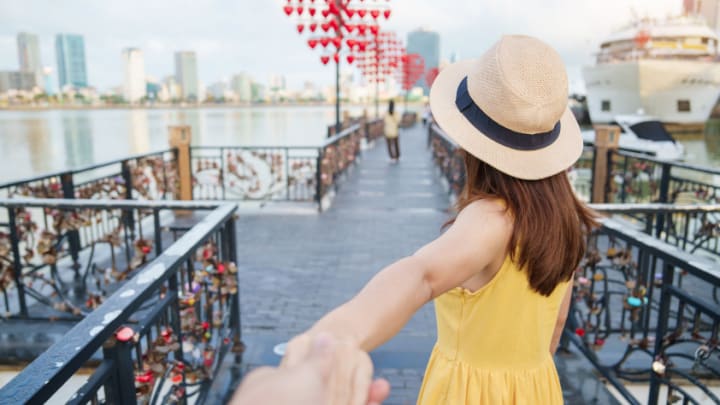 Image of Hat, Sun Hat, Handrail, Water, Waterfront, Adult, Female, Person, Woman, Face, Head, Selfie, Boat, Photography, Railing, Car, 