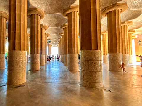 Park Guell columns stratas